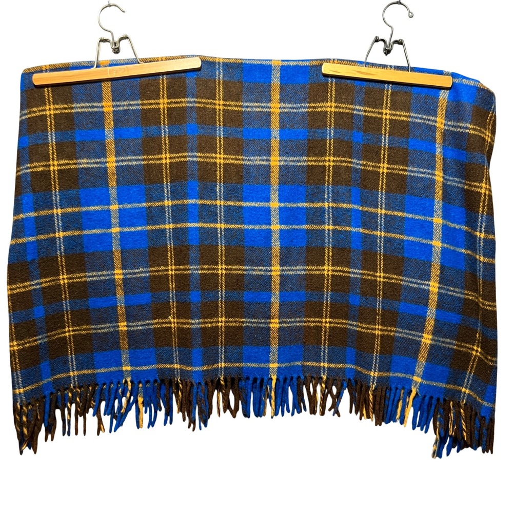 Pair VTG Wool Irish Tartan Plaid Throw Camp Blankets Blue Fringe Cabin Boy Bunk - Picture 5 of 8